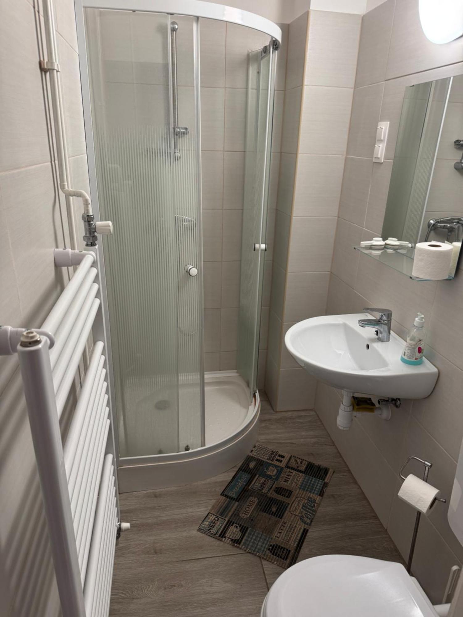 Csoemoeri Vendeghaz Hotel Csomor Ngoại thất bức ảnh
