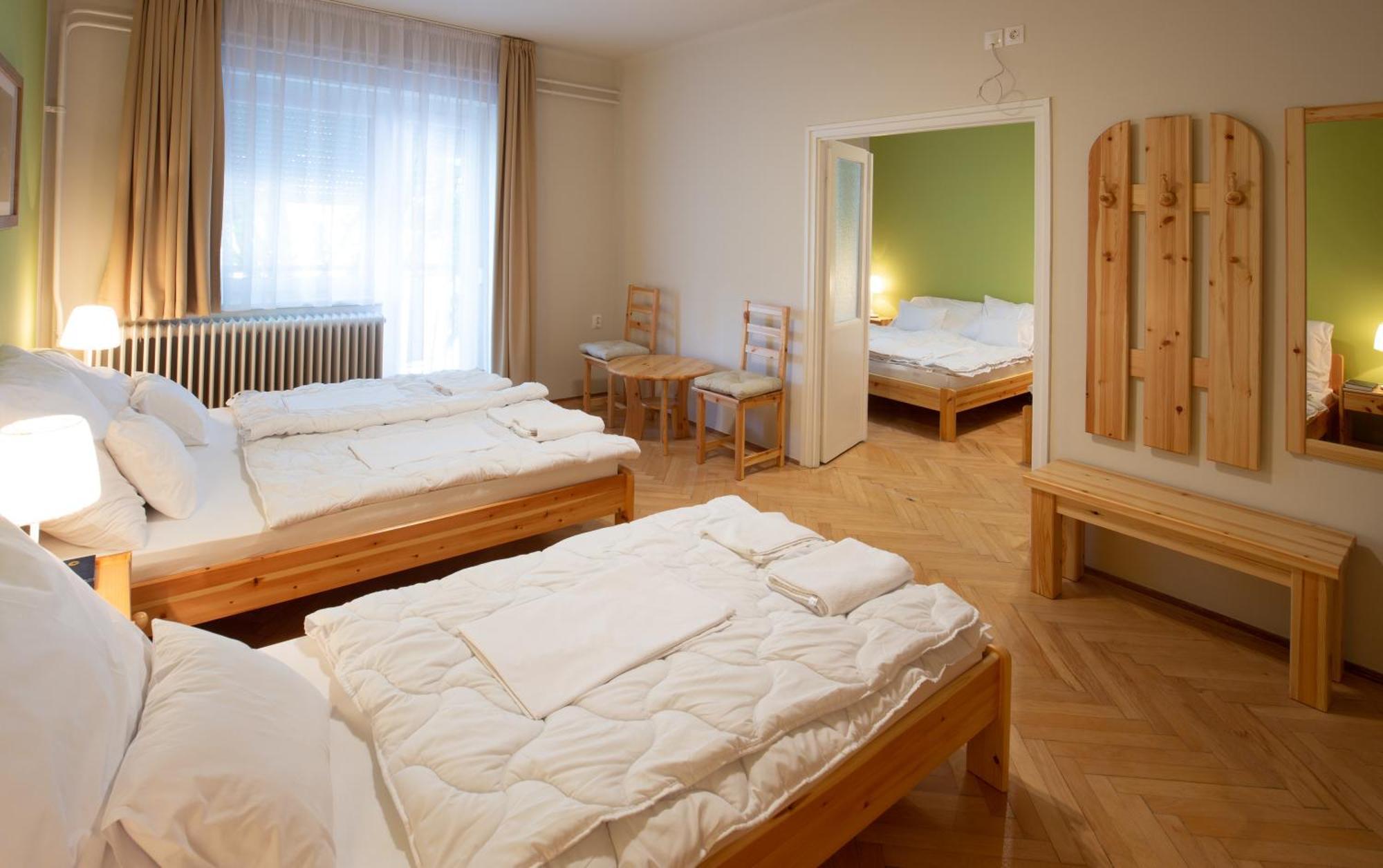 Csoemoeri Vendeghaz Hotel Csomor Ngoại thất bức ảnh