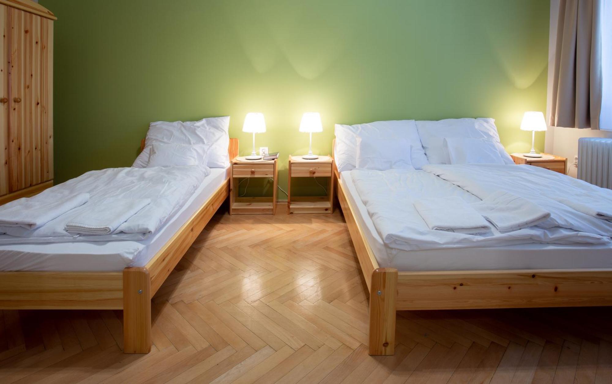 Csoemoeri Vendeghaz Hotel Csomor Ngoại thất bức ảnh